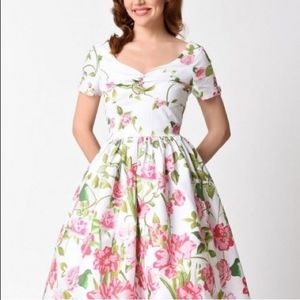 VGUC 1950s Pink & White Floral Swing dress